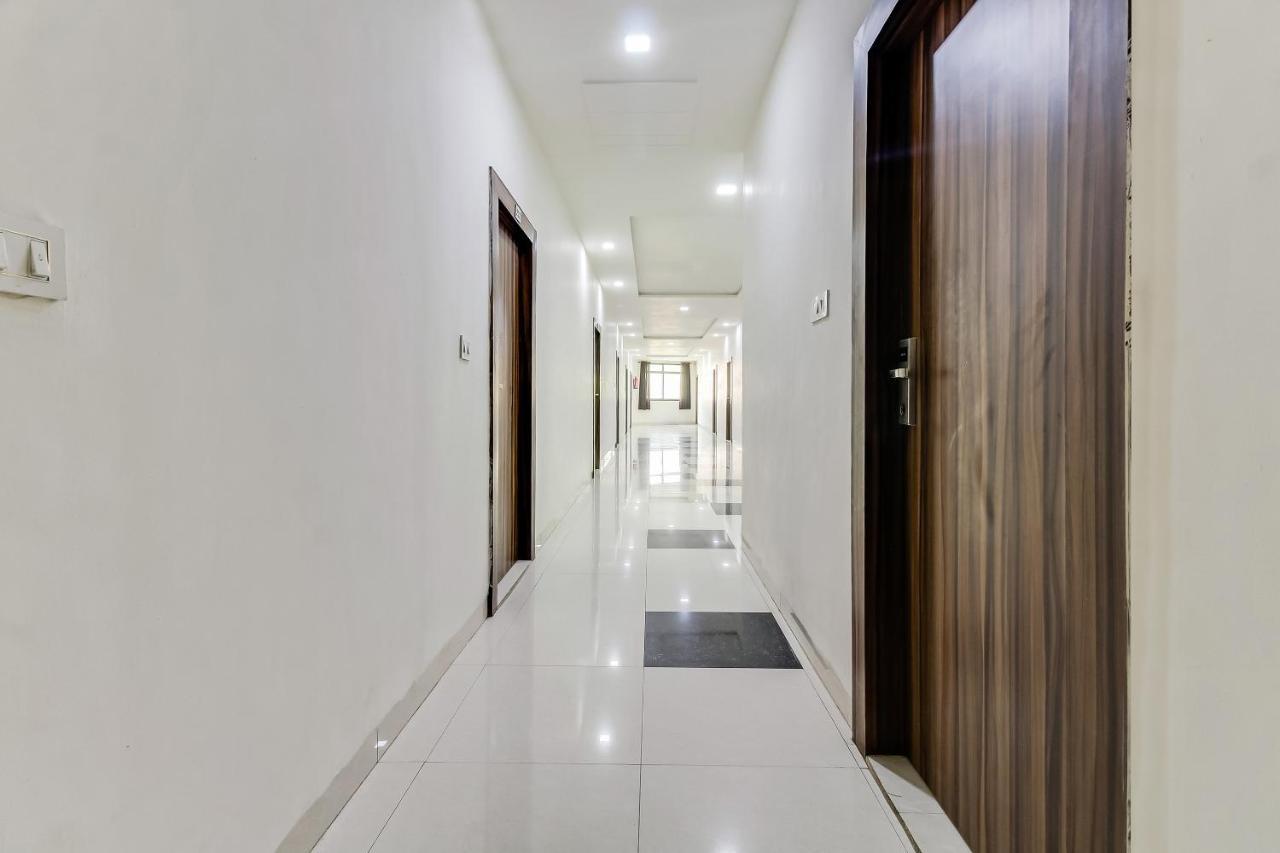 Oyo 10213 Hotel Panache Mathura Zewnętrze zdjęcie