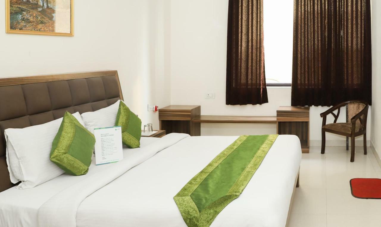 Oyo 10213 Hotel Panache Mathura Zewnętrze zdjęcie