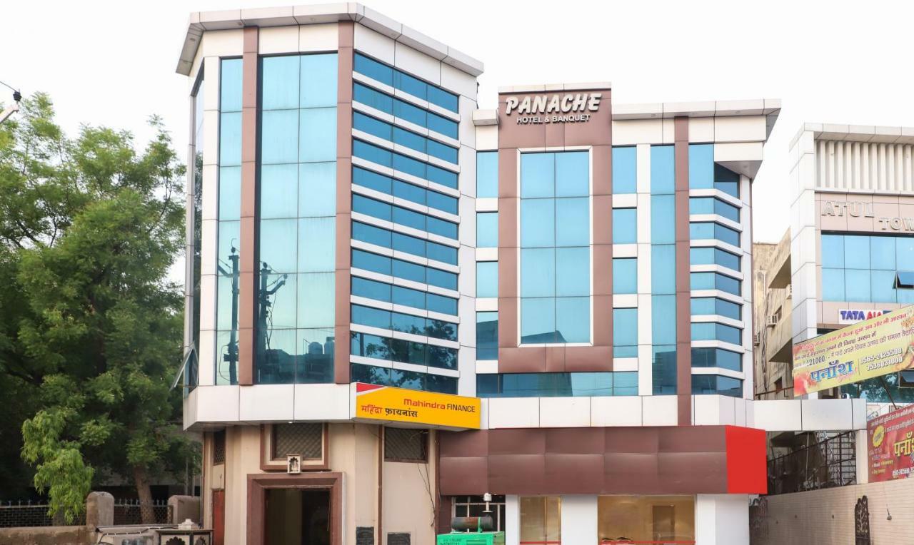 Oyo 10213 Hotel Panache Mathura Zewnętrze zdjęcie