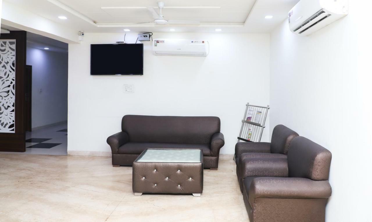 Oyo 10213 Hotel Panache Mathura Zewnętrze zdjęcie